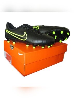Nike kids cleats